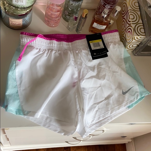 Nike running shorts - Picture 1 of 2